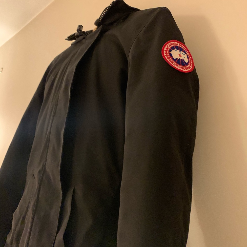 CANADA GOOSE JACKET - Victoria
